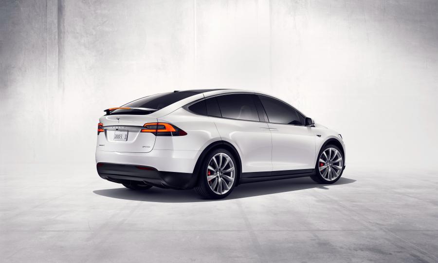  Tesla Model X P90D 2015 года  (NA) (фото 2 из 25)
